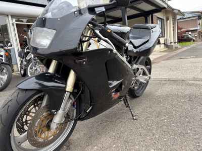 Suzuki RGV250