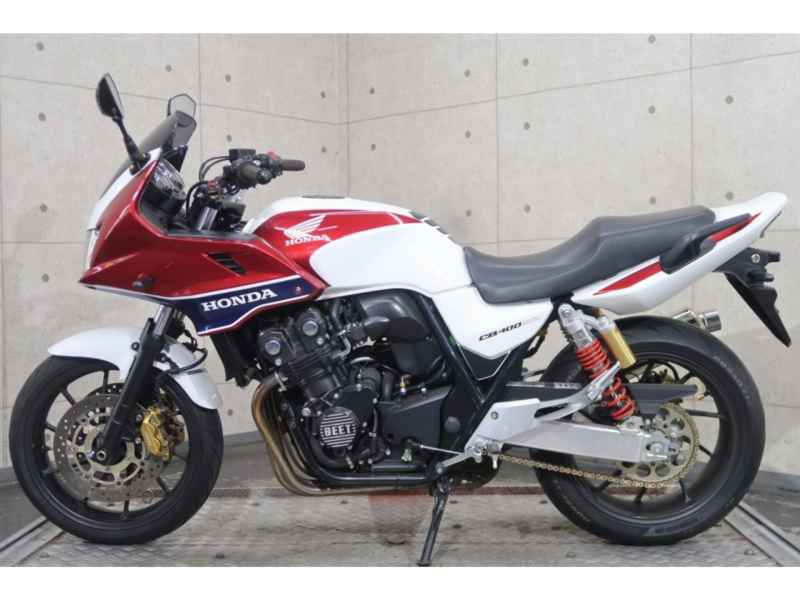Honda CB400 Super Boldor 2014