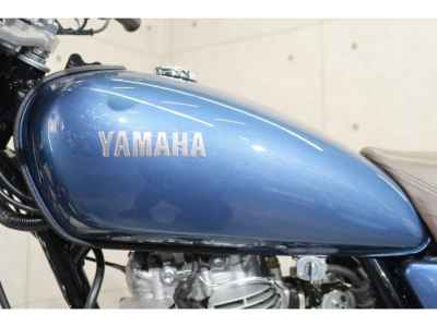 Yamaha SR400 2019