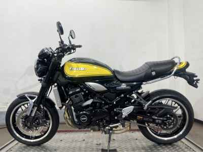 Kawasaki Z900RS 2024
