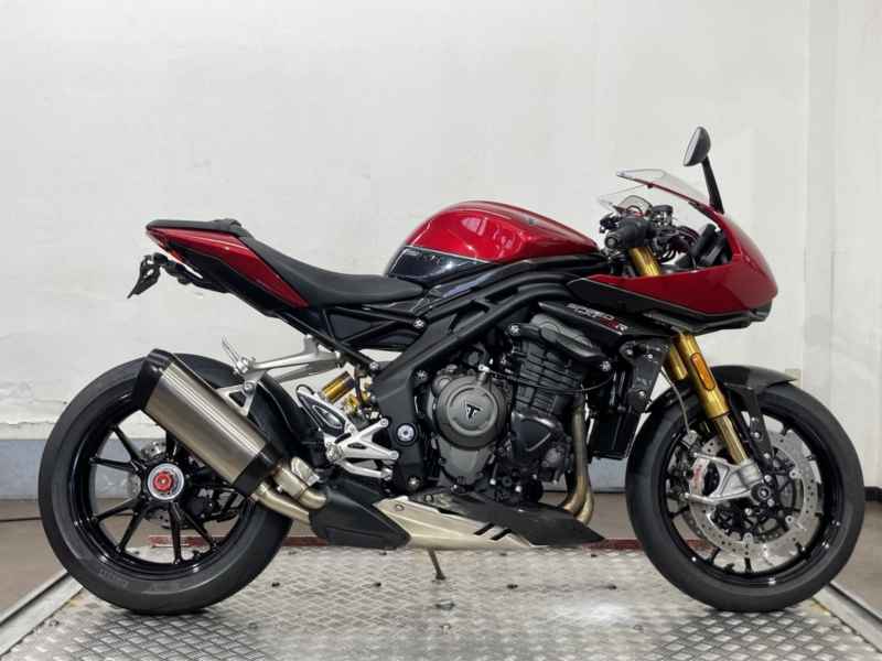 Triumph Triple 1200 RR 2022