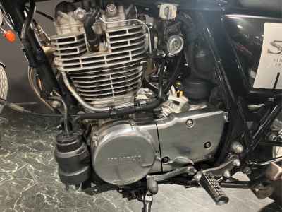 Yamaha SR400 2020