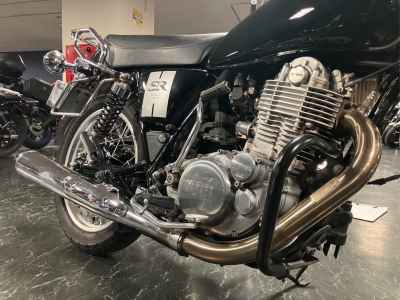 Yamaha SR400 2020