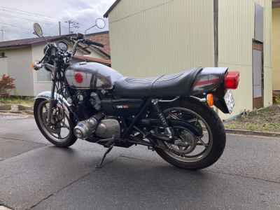 Suzuki GS750 2026