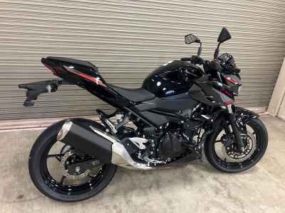 Kawasaki Z400 2024