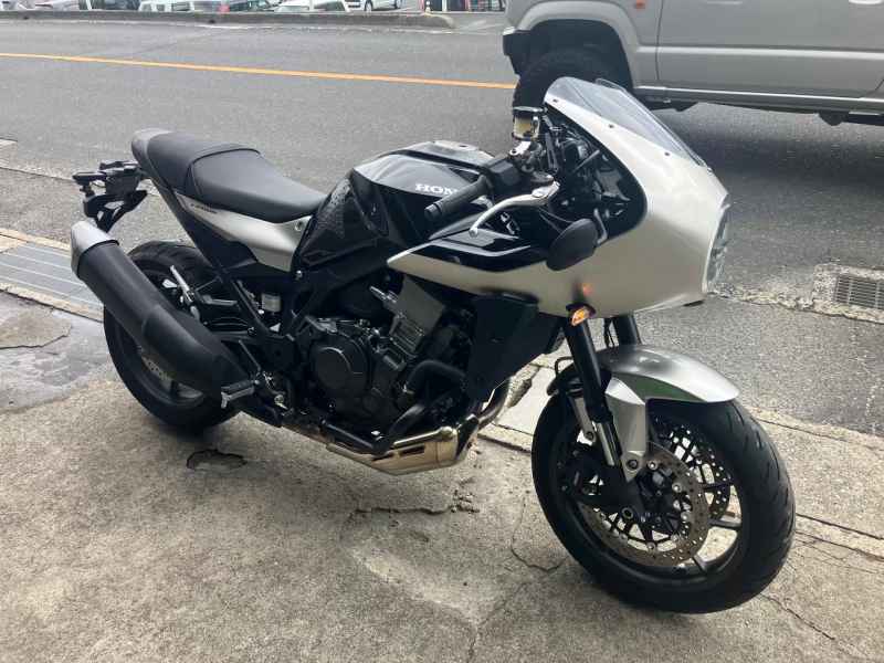 Honda Hawk 11 2023