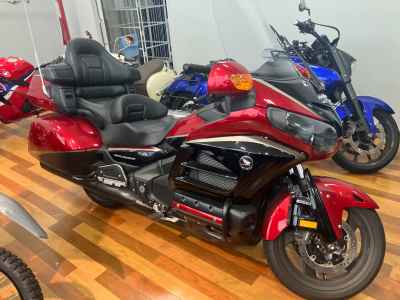 Honda GL1800 Gold Wing SE 40th ANV 2015