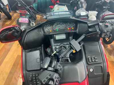 Honda GL1800 Gold Wing SE 40th ANV 2015