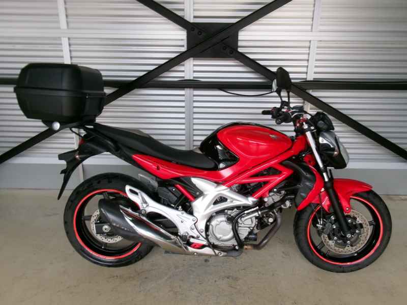Suzuki Gladius SFV400 2011