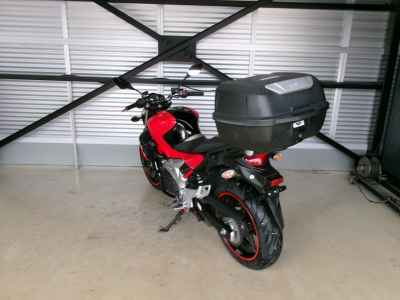 Suzuki Gladius SFV400 2011