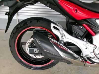 Suzuki Gladius SFV400 2011