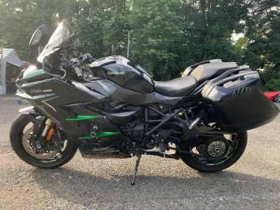 Kawasaki Ninja H2 SX