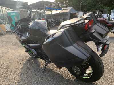 Kawasaki Ninja H2 SX