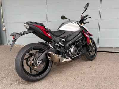 Suzuki GSX-S1000 2023