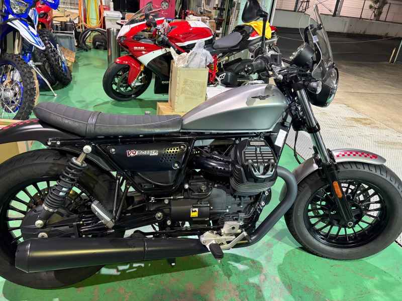 Moto Guzzi V9 Bobber 2018