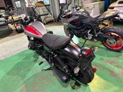 Moto Guzzi V9 Bobber 2018
