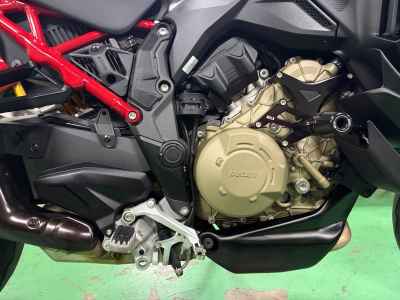 Ducati Multistrada V4 Pikes Peak 2023