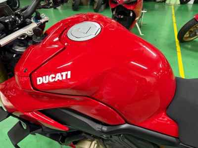 Ducati Streetfighter V4S 2020