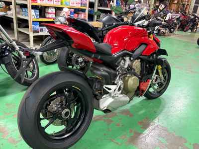 Ducati Streetfighter V4S 2020