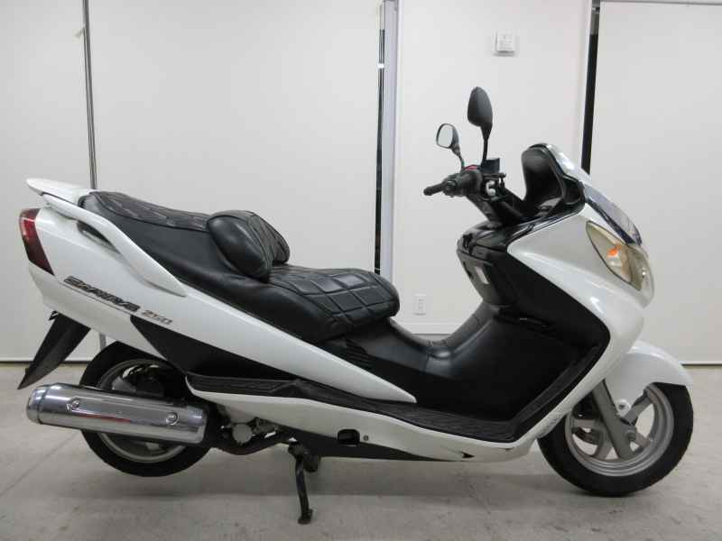 Suzuki Skywave 250