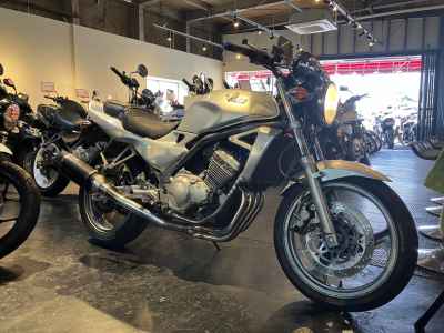 Kawasaki Balius ZR250