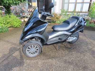 Piaggio MP3 250