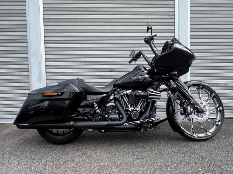 Harley-Davidson Road Glide FLTRXS1870 2018