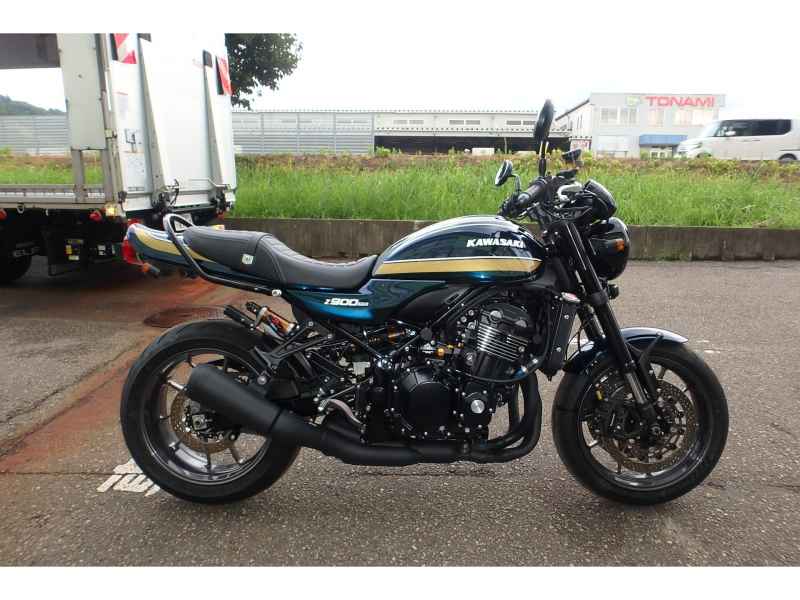 Kawasaki Z900RS 2023