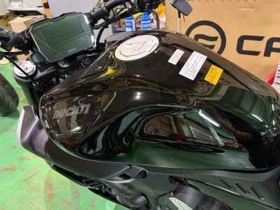 Ducati Diavel V4 2025