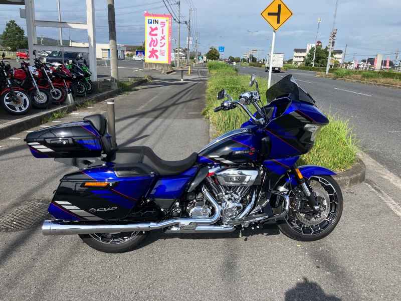 Harley-Davidson Road Glide FLTRXSE1923 CVO 2025