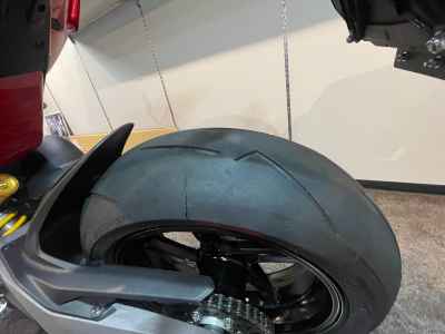 Ducati Panigale V4S 2025