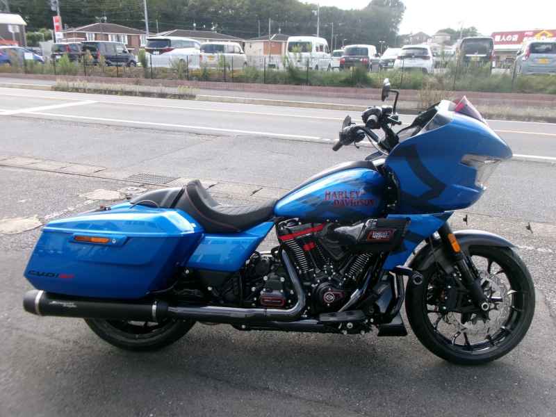 Harley-Davidson FLTRX STSE CVO 2026