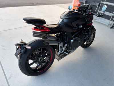MV Agusta Brutale 1000RR 2023