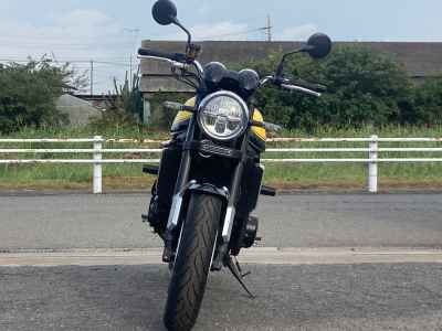 Kawasaki Z900RS 2025