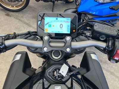 Honda CB650R E-Clutch 2025