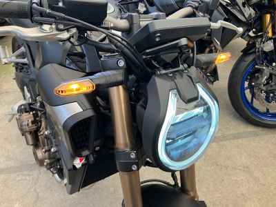 Honda CB650R E-Clutch 2025