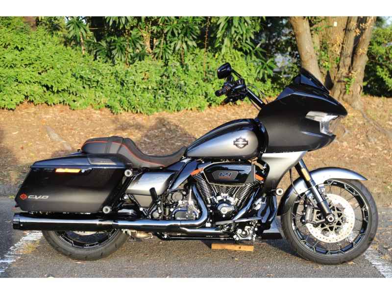 Harley-Davidson Road Glide FLTRXSE1923 CVO 2025