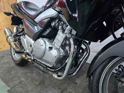 Suzuki GSR250F