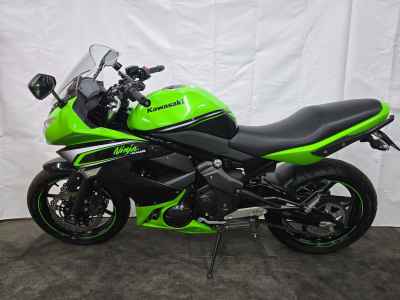 Kawasaki Ninja 400R 2012