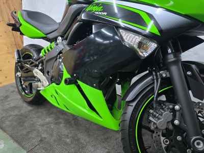 Kawasaki Ninja 400R 2012