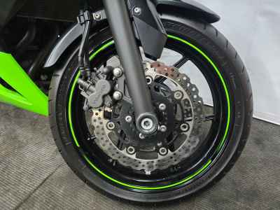 Kawasaki Ninja 400R 2012