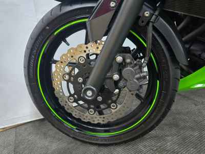 Kawasaki Ninja 400R 2012