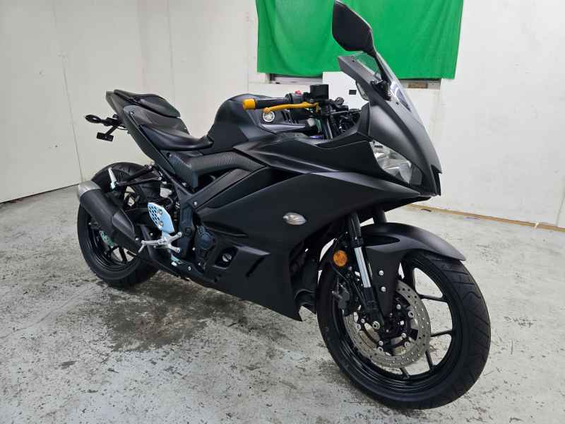 Yamaha YZF-R25 2020