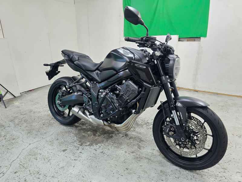 Honda CB650R 2023