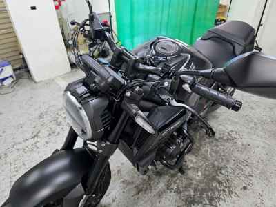 Honda CB650R 2023