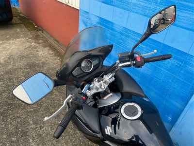 Suzuki GSR250 S