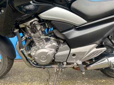 Suzuki GSR250 S