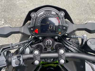 Kawasaki Z400 2022