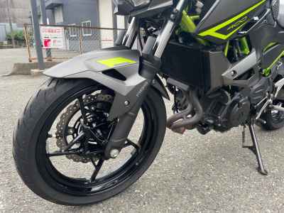 Kawasaki Z400 2022