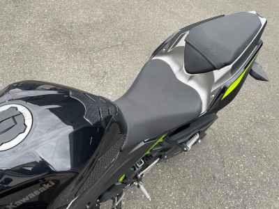 Kawasaki Z400 2022